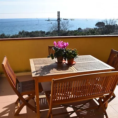Casamarina Frontemare Con Piscina Appartement Letojanni