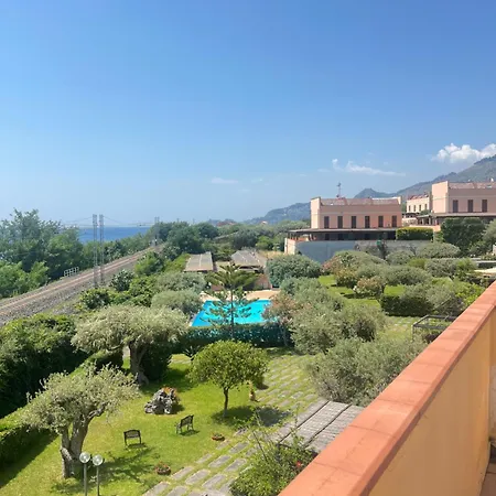 Apartament Casamarina Frontemare Con Piscina